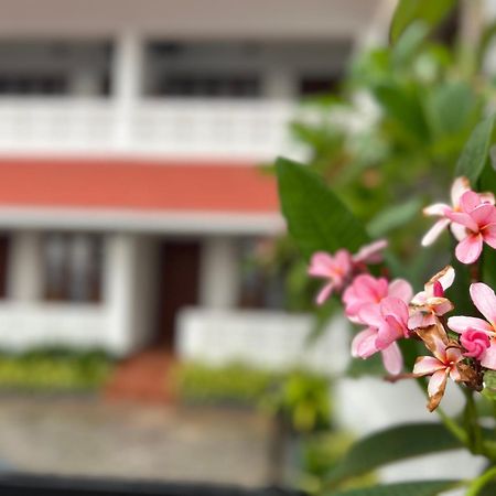 Buddha Beach Hotel โกวาลัม ภายนอก รูปภาพ