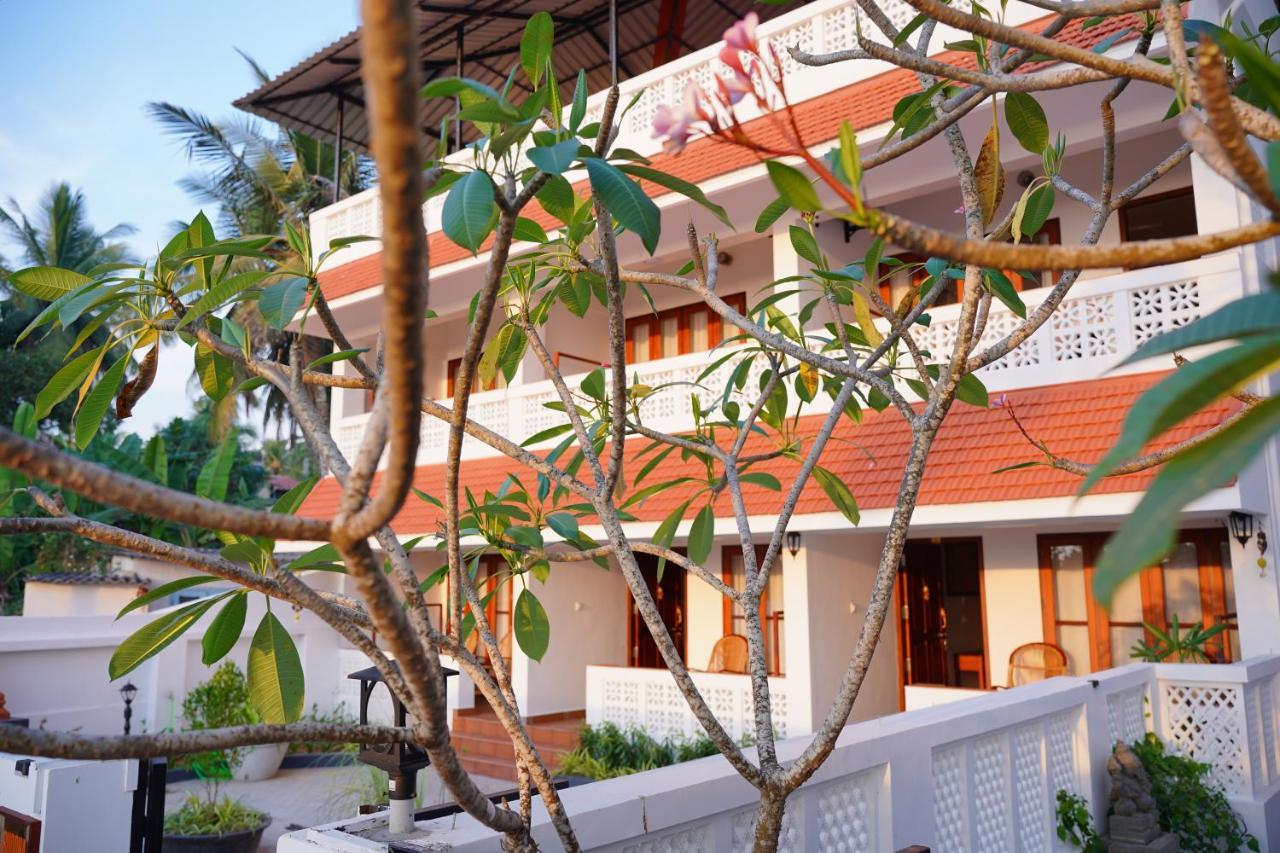 Buddha Beach Hotel โกวาลัม ภายนอก รูปภาพ