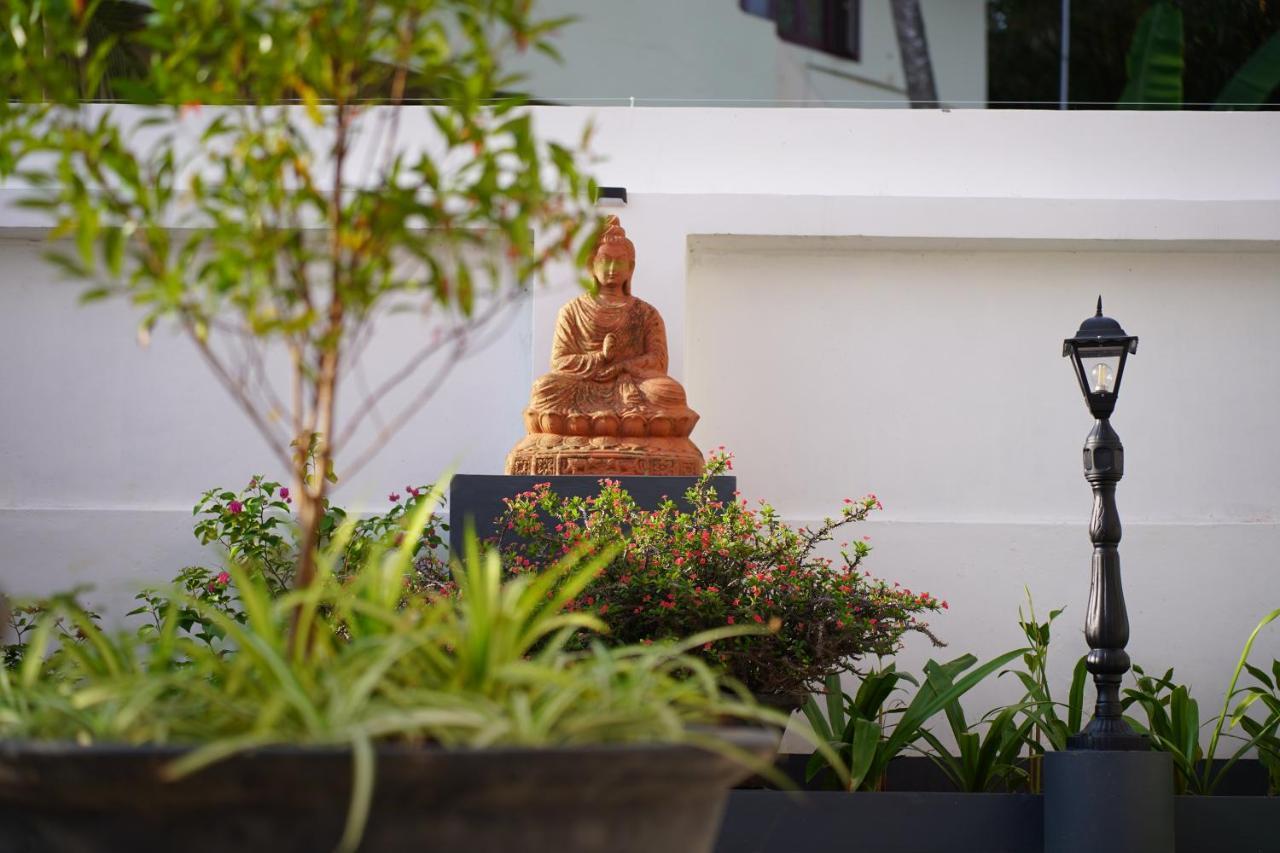 Buddha Beach Hotel โกวาลัม ภายนอก รูปภาพ