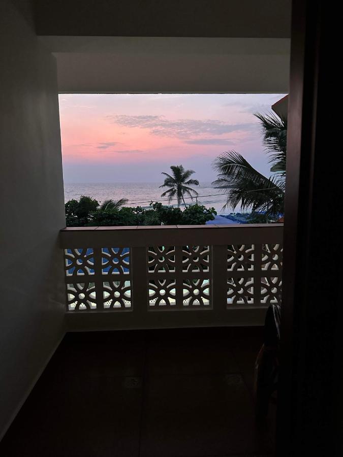 Buddha Beach Hotel โกวาลัม ภายนอก รูปภาพ