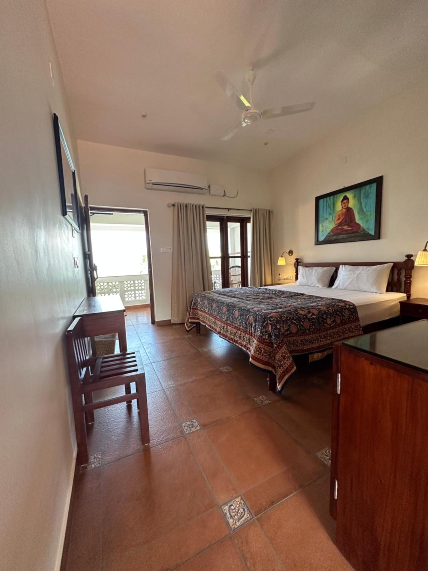 Buddha Beach Hotel โกวาลัม ภายนอก รูปภาพ